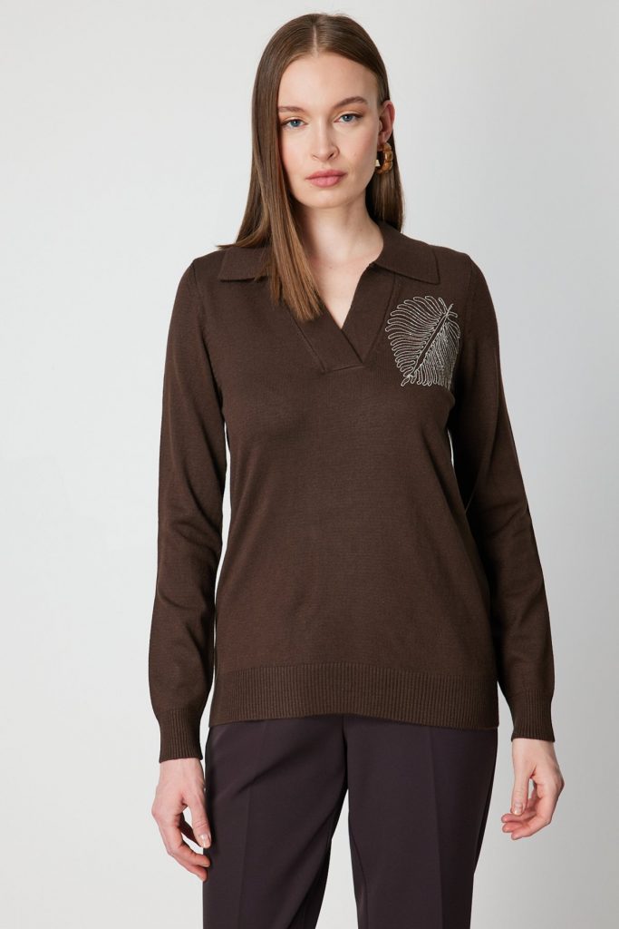 ON TRİKO Omzu Zincirli Yaprak Detaylı Triko Kazak 65334-26k - kahve