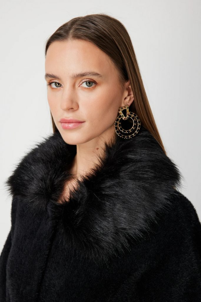 ON TRİKO Yakası Kürklü Peluş Hırka 63915-26k - Siyah