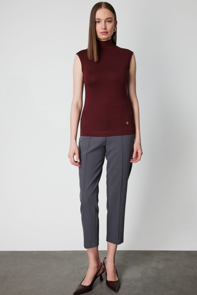 ON TRİKO Dik Yaka Kolsuz Basic Bluz 61432-26k - bordo