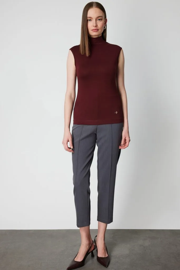 ON TRİKO Dik Yaka Kolsuz Basic Bluz 61432-26k