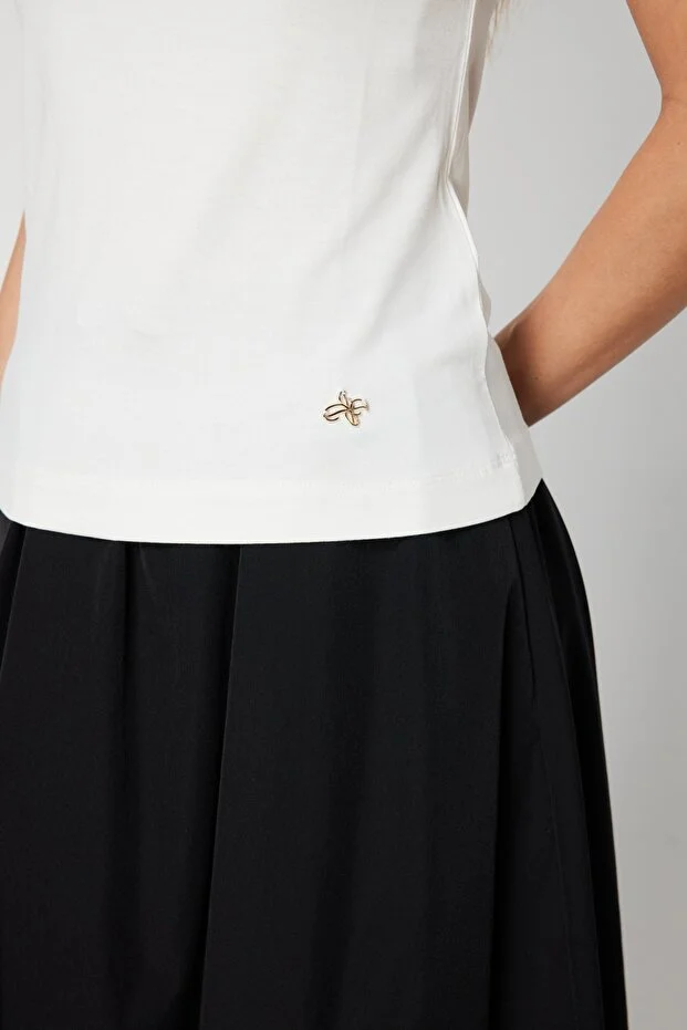 ON TRİKO Dik Yaka Kolsuz Basic Bluz 61432-26k - EKRU