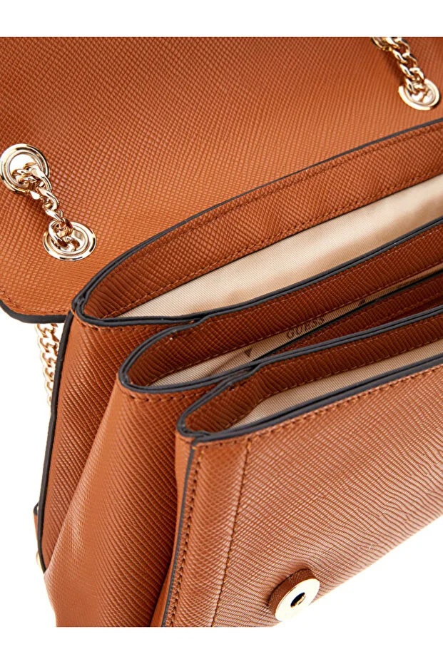 GUESS Noelle II Kadın Omuz Çantası HWZG9672210 - kahve