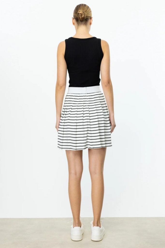 ON TRİKO Pileli Çizgili Mini Boy Etek 56209-25 - Beyaz