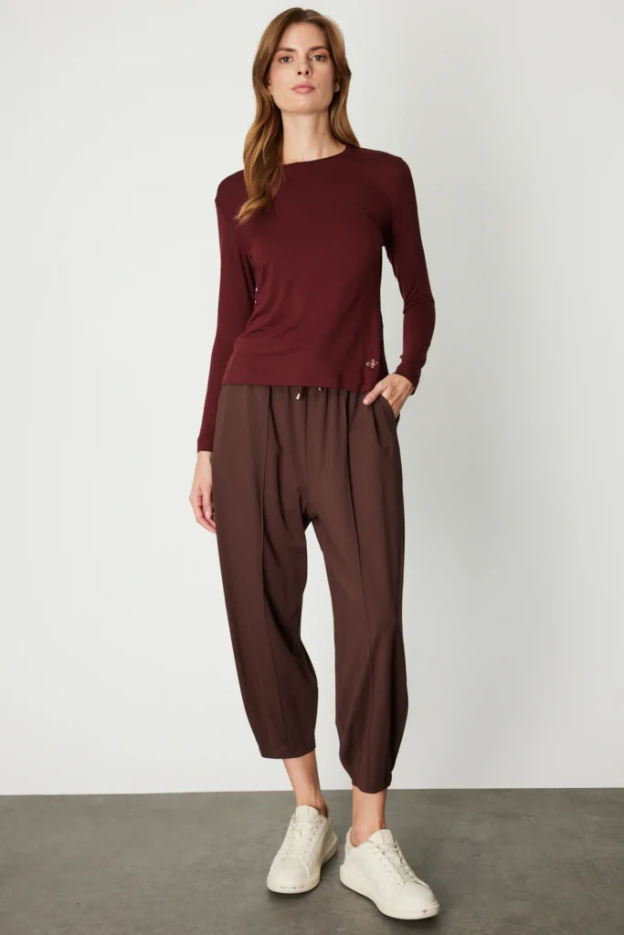 ON Metal Aksesuarlı Sıfır Yaka Basic Bluz 61303 - bordo