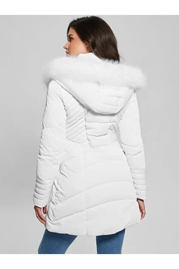 Guess Suni Kürk Kapüşonlu Şişme Mont W4BL61WGLZ0-24K - Beyaz