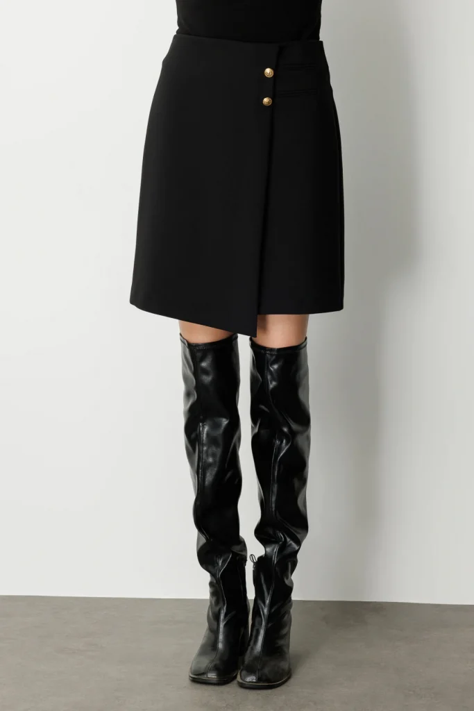 EKOL Asimetrik Kesim Süs Düğmeli Mini Etek 2007 - Siyah