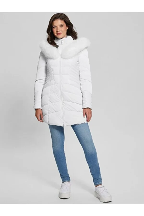 Guess Suni Kürk Kapüşonlu Şişme Mont W4BL61WGLZ0-24K - Beyaz