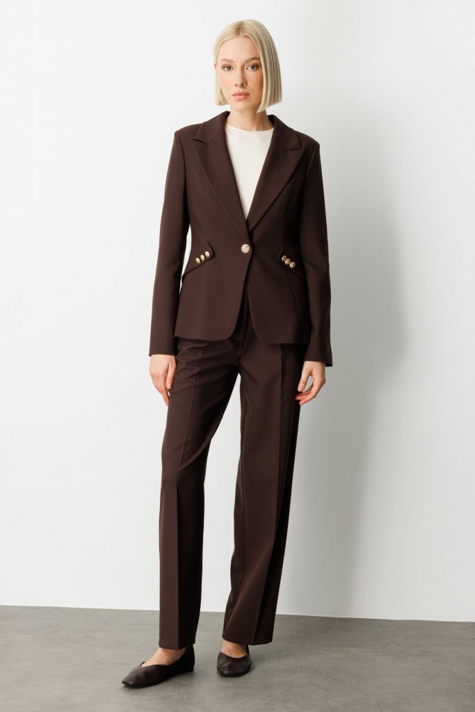 EKOL Omzu Vatkalı Düğme Aksesuarlı Ceket 5017 - kahve