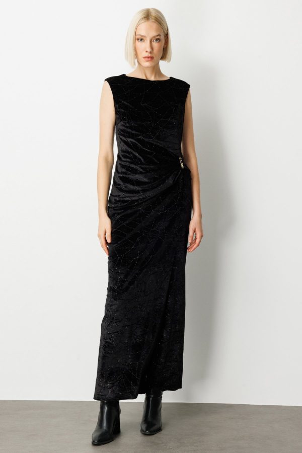 EKOL Metal Aksesuarlı Simli Kadife Elbise 4085