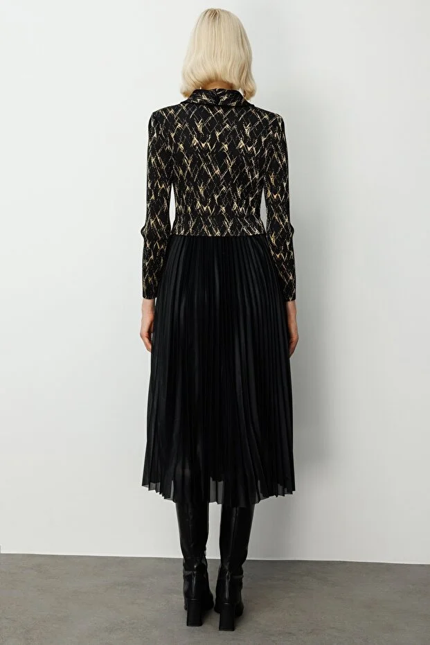 EKOL Eteği Piliseli Düğme Detaylı Elbise 4911 - Siyah