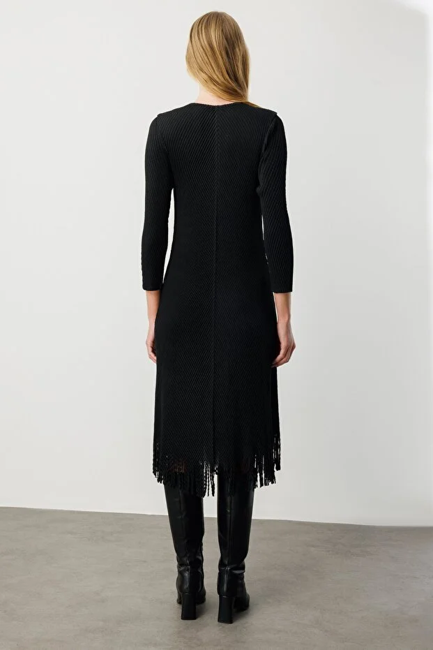 EKOL Kelebek Broşlu Püsküllü Elbise 4919 - Siyah