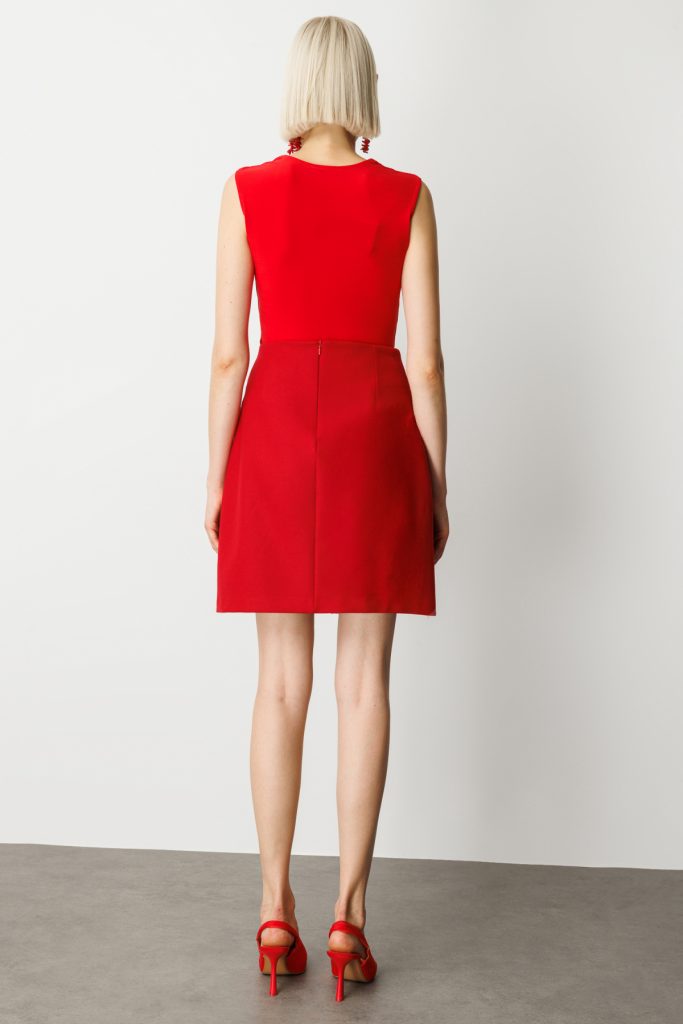 EKOL Süs Düğmeli Mini Kaşe Etek 2001 - KIRMIZI