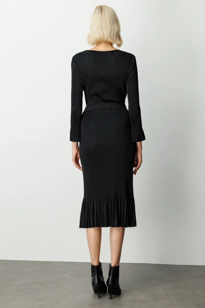 EKOL Etek Ucu Piliseli Midi Etek 3915 - Siyah