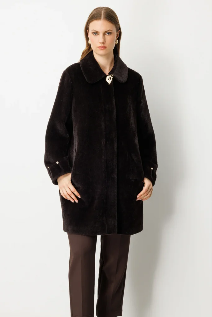 EKOL Büyük Beden Metal Broşlu Peluş Kadın Kaban 6331 - kahve