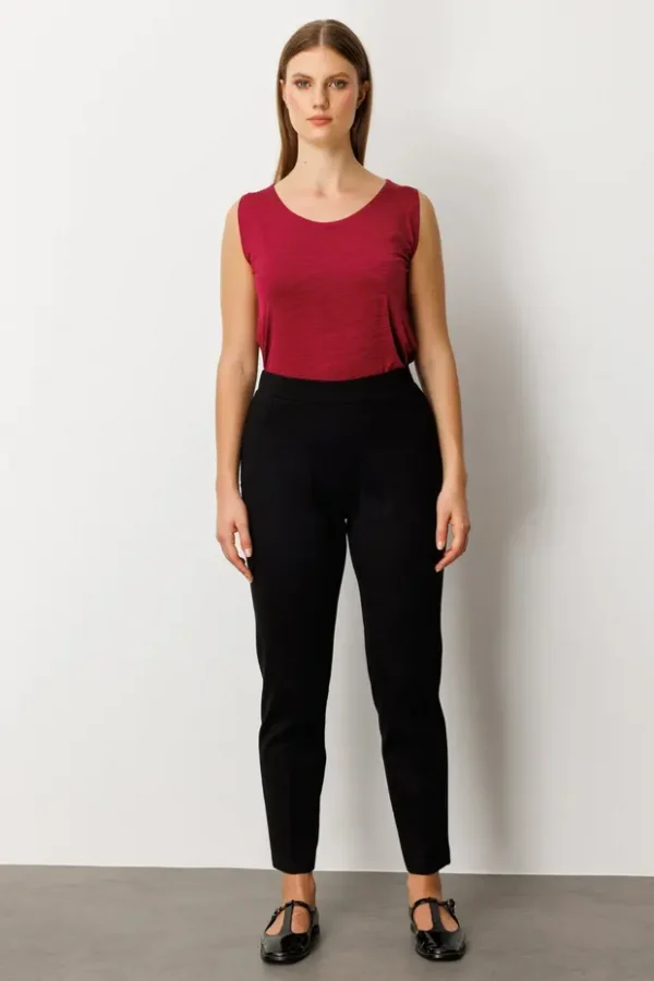 EKOL Dantel Süslemeli Dar Paça Pantolon 1087