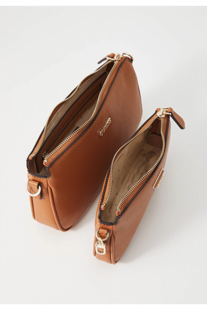 GUESS Logolu İki Parçalı Noelle Suni Deri Omuz Çantası  HWZG9672710 - konyak