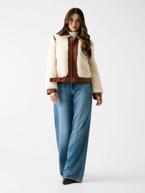 GUESS Deri Detaylı Peluş Mont W5BL71W3840 - BEJ