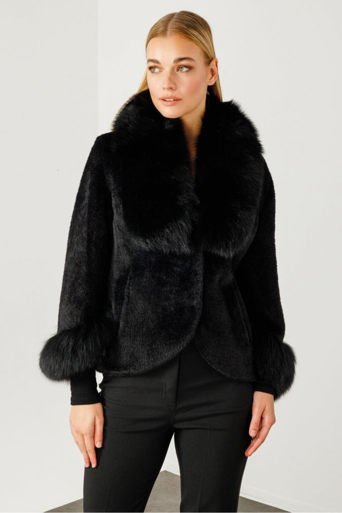 MODAİLGİ Yakası ve Kol Manşeti Kürklü Alcantara Kaban 5179 - Siyah