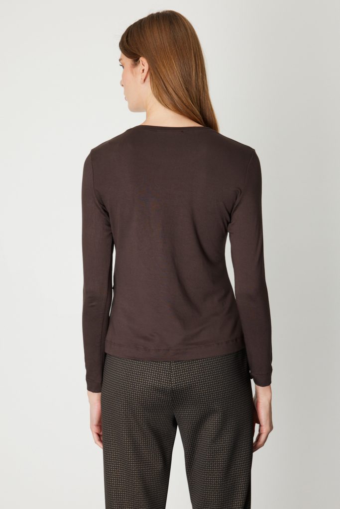 ON Metal Aksesuarlı Sıfır Yaka Basic Bluz 61303 - kahve