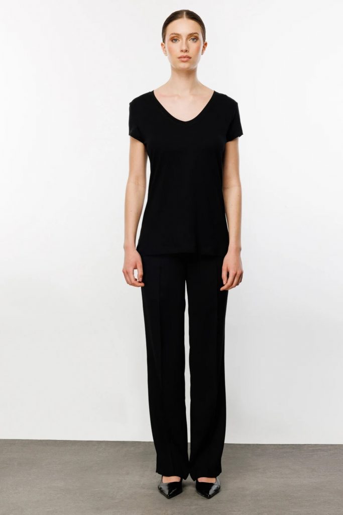 ON TRİKO V Yaka Basic T-Shirt  51305 - Siyah