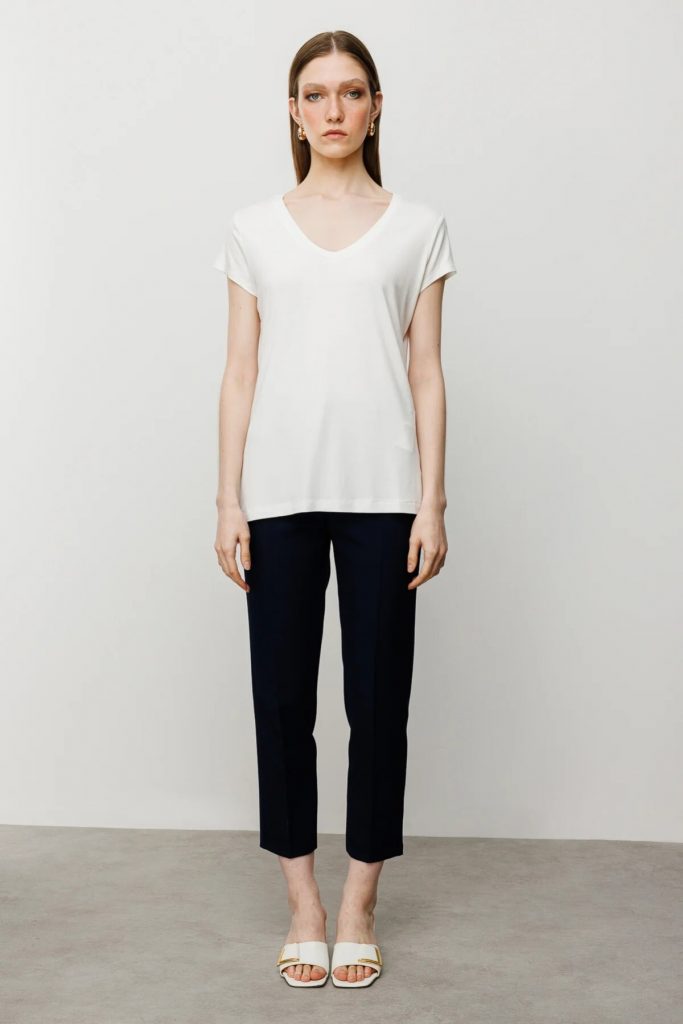 ON TRİKO V Yaka Basic T-Shirt  51305 - EKRU