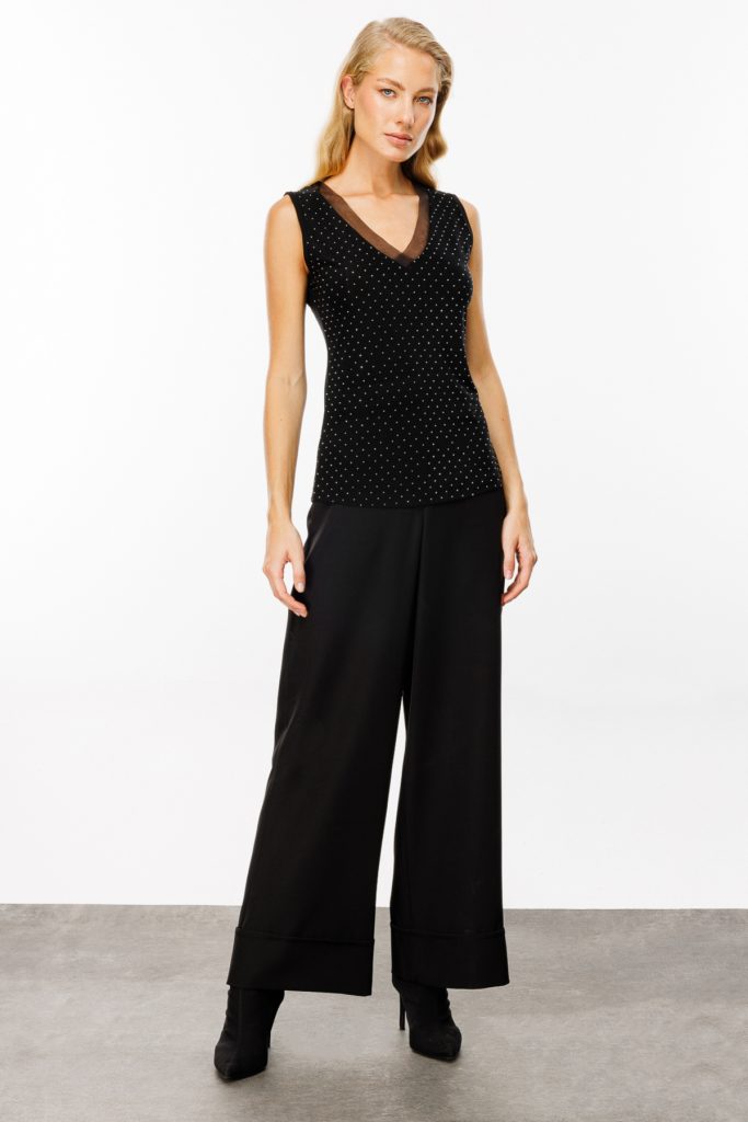 ON TRİKO Yakası Tül Taşlı Bluz  51396 - Siyah