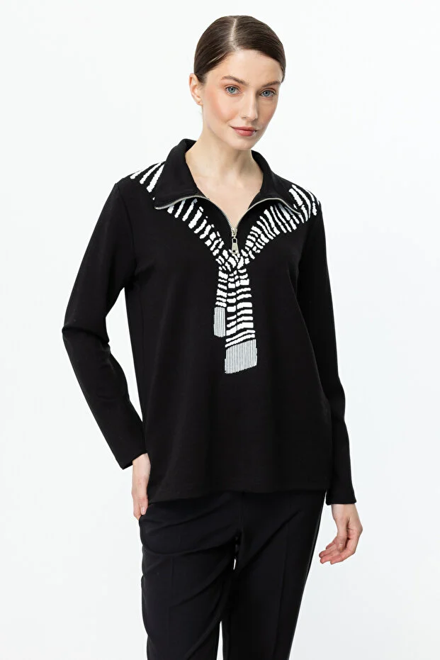 ON TRİKO Yakası Fermuarlı Baskılı BLUZ 56343 - Siyah