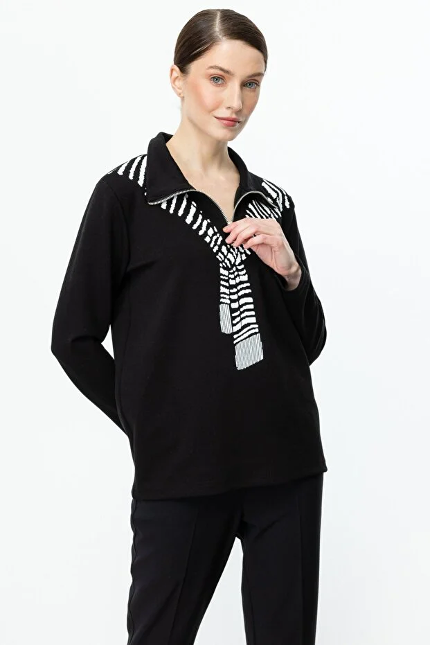 ON TRİKO Yakası Fermuarlı Baskılı BLUZ 56343 - Siyah