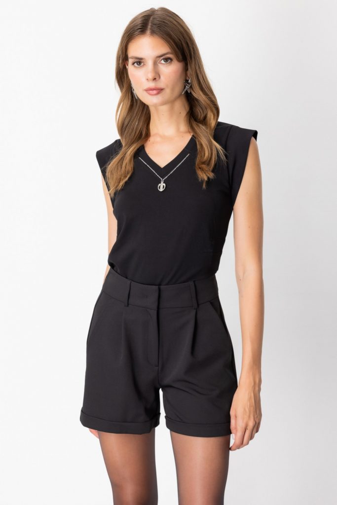 ON TRİKO V Yaka Aksesuar Detaylı Bluz 61354 - Siyah