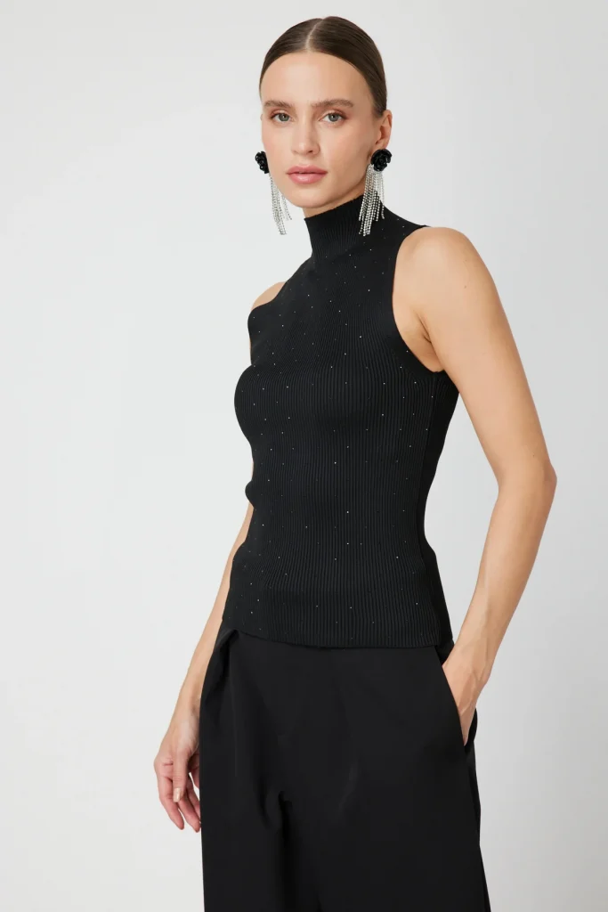 ON TRİKO Taşlı Kolsuz Triko Bluz 66375 - Siyah