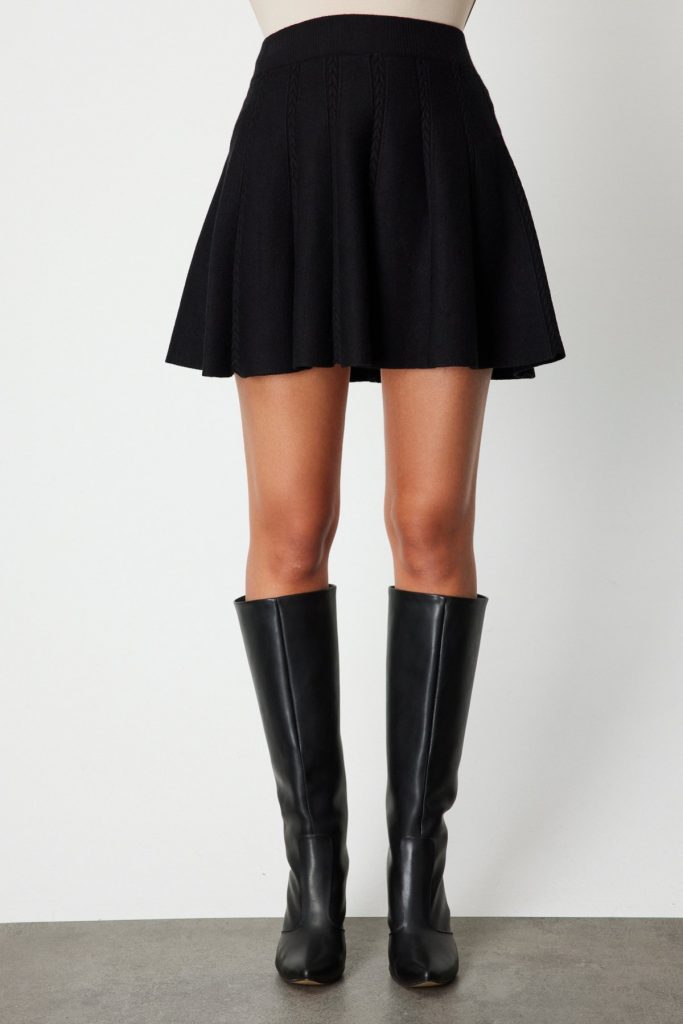 ON TRİKO Kendinden Desenli Mini Triko Etek 60206-26k - Siyah