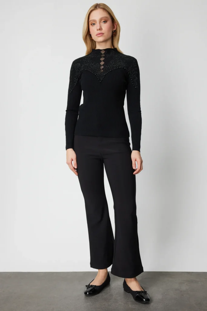 ON TRİKO Yakası Taşlı Dik Yaka Triko Kazak 60386 - Siyah