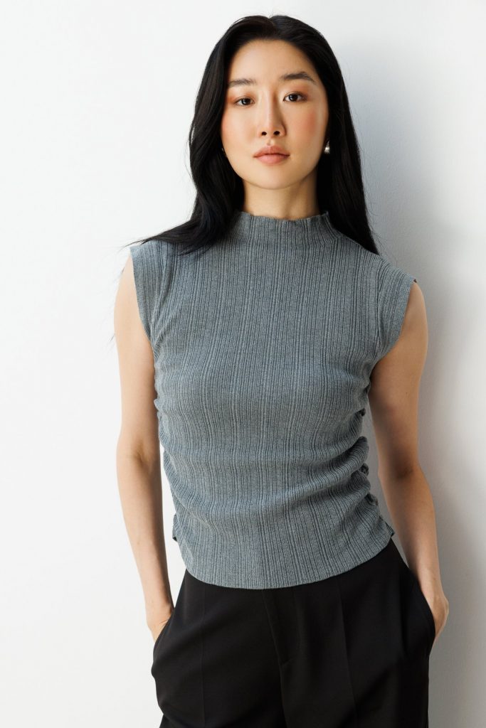 ON TRİKO Yanları Büzgülü Kolsuz Triko Kazak 65355 - GRİ