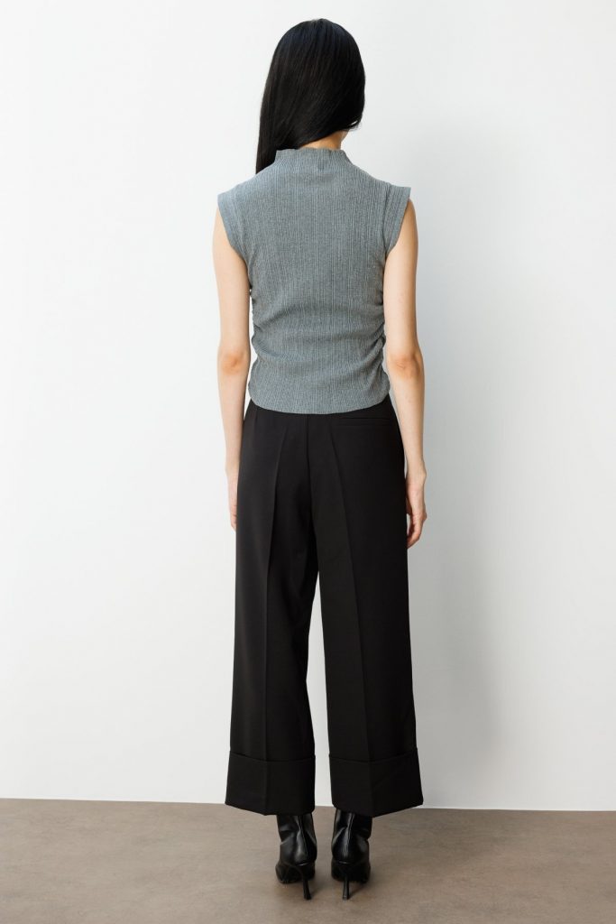 ON TRİKO Yanları Büzgülü Kolsuz Triko Kazak 65355 - GRİ