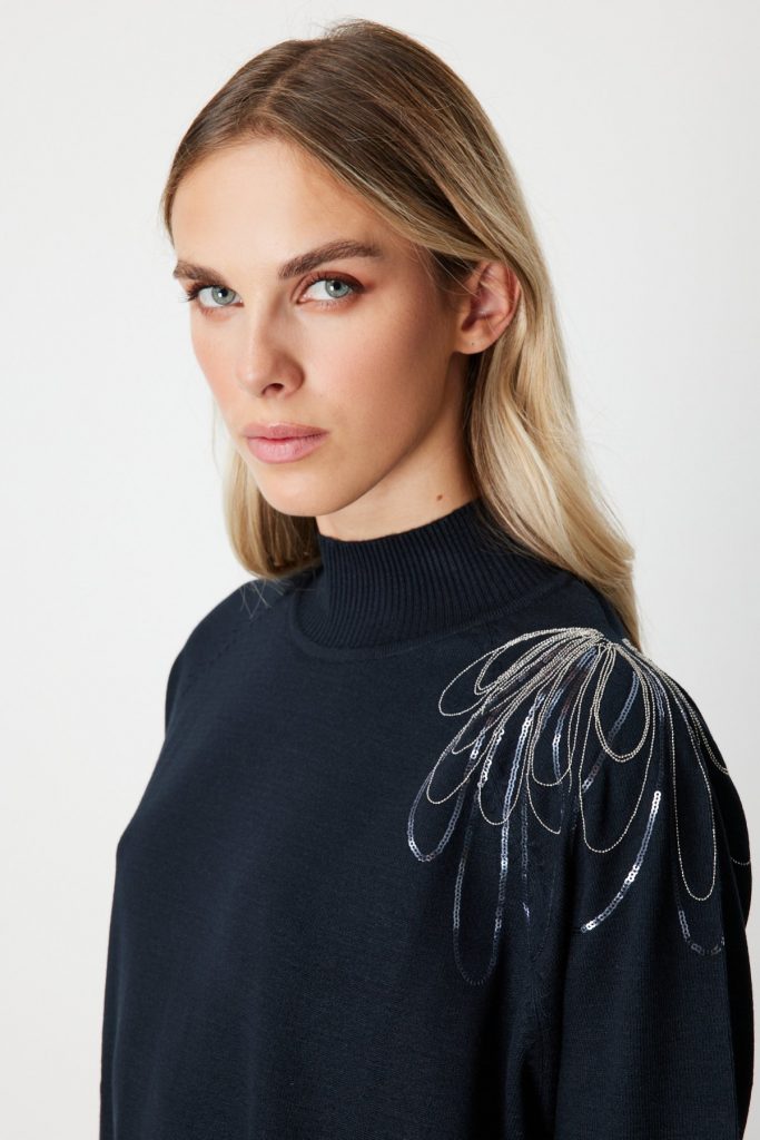 ON TRİKO Omzu Zincir İşlemeli Triko Kazak 65381 - Siyah