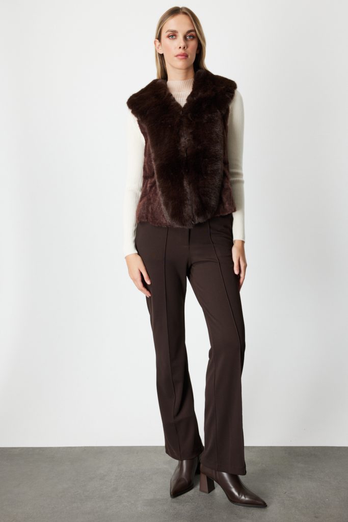 ON TRİKO  On Yakası Kürklü Peluş Yelek 60917 - kahve