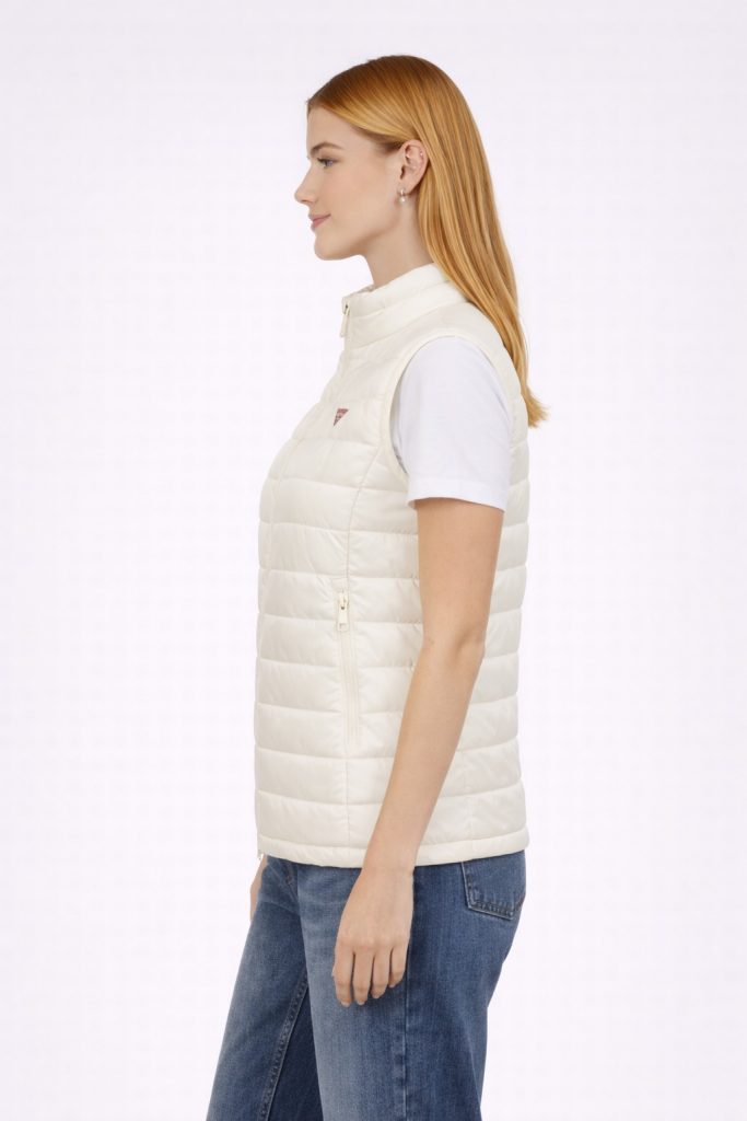 GUESS Üçgen Logolu Naylon Şişme Yelek  W4YN11WG922 - KREM