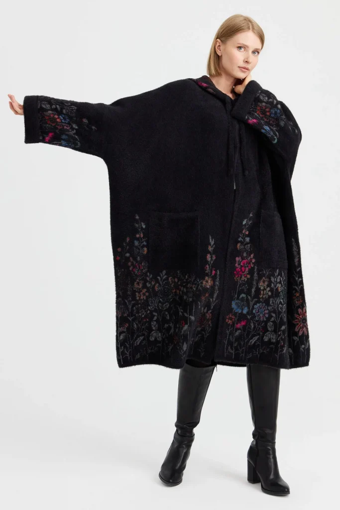 DESEN Triko Kırçiçeği Desenli Afrodit Panço 23065