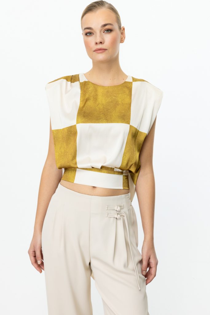 EKOL Arka Kısmı Bağlamalı Kareli Crop Bluz 3104