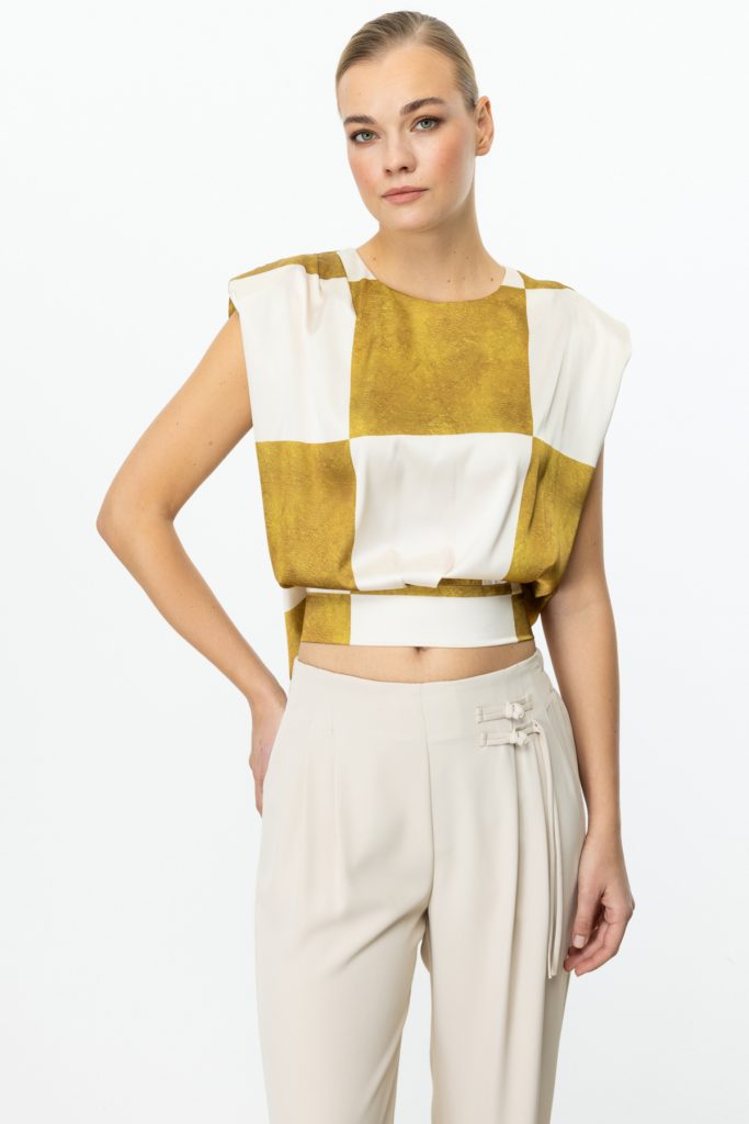 EKOL Arka Kısmı Bağlamalı Kareli Crop Bluz 3104