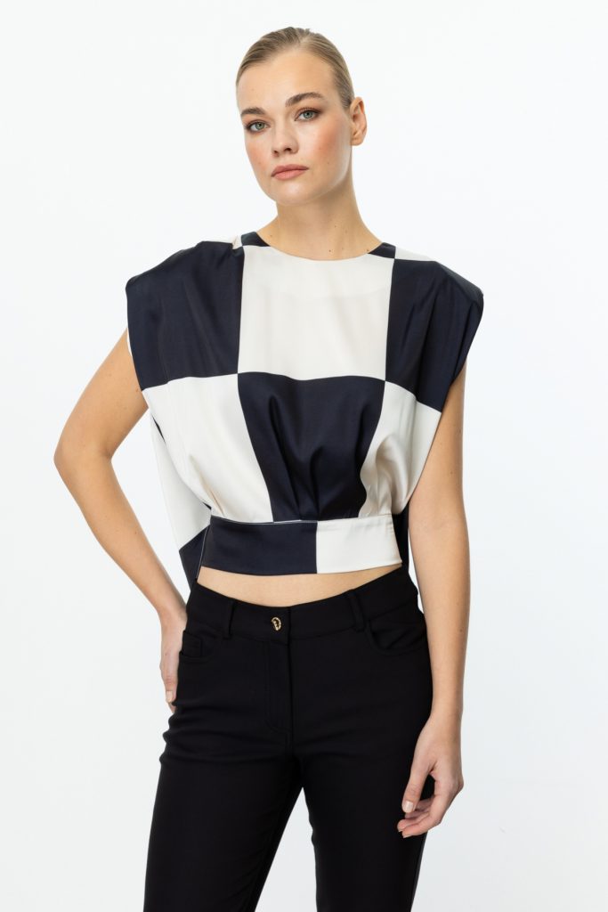 EKOL Arka Kısmı Bağlamalı Kareli Crop Bluz 3104 - Siyah