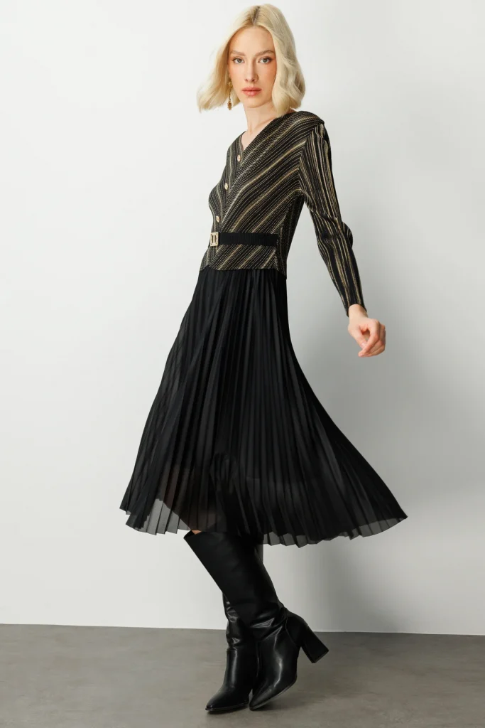 EKOL Eteği Piliseli V Yaka Elbise 4915