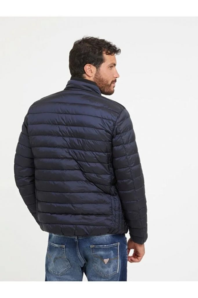 GUESS Yüksek Yaka Logolu Şişme  M1RL47WDQ50