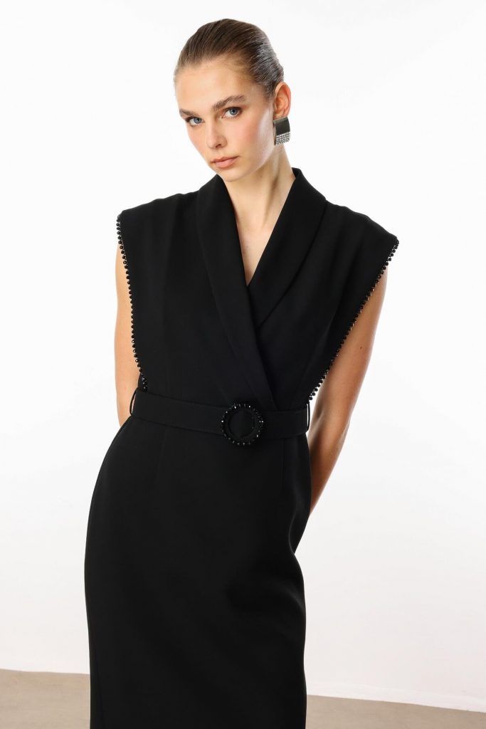 MODAİLGİ Kol Ağzı Boncuk Aksesuar Detaylı Elbise  60015 - Siyah