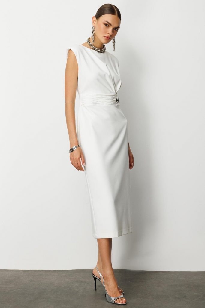 MODAİLGİ Omuzları Apoletli Pile ve Kraş Detaylı Metal Toka Aksesuarlı Midi Boy Elbise  60029