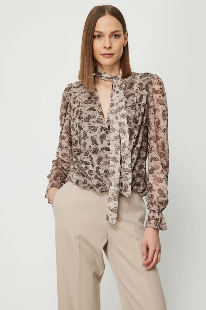 ON TRİKO Yakası Fularlı Leopar Desenli Bluz 62310 - BEJ