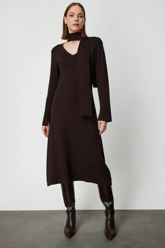 ON TRİKO V Yaka Kuşaklı Triko Elbise 63401 - kahve