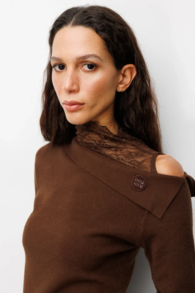 ON TRİKO Yakası Dantelli Omzu Açık Triko Kazak 60477 - kahve