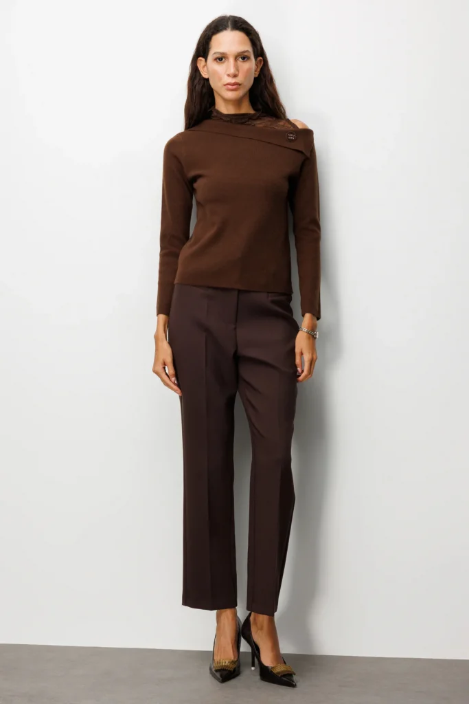 ON TRİKO Yakası Dantelli Omzu Açık Triko Kazak 60477