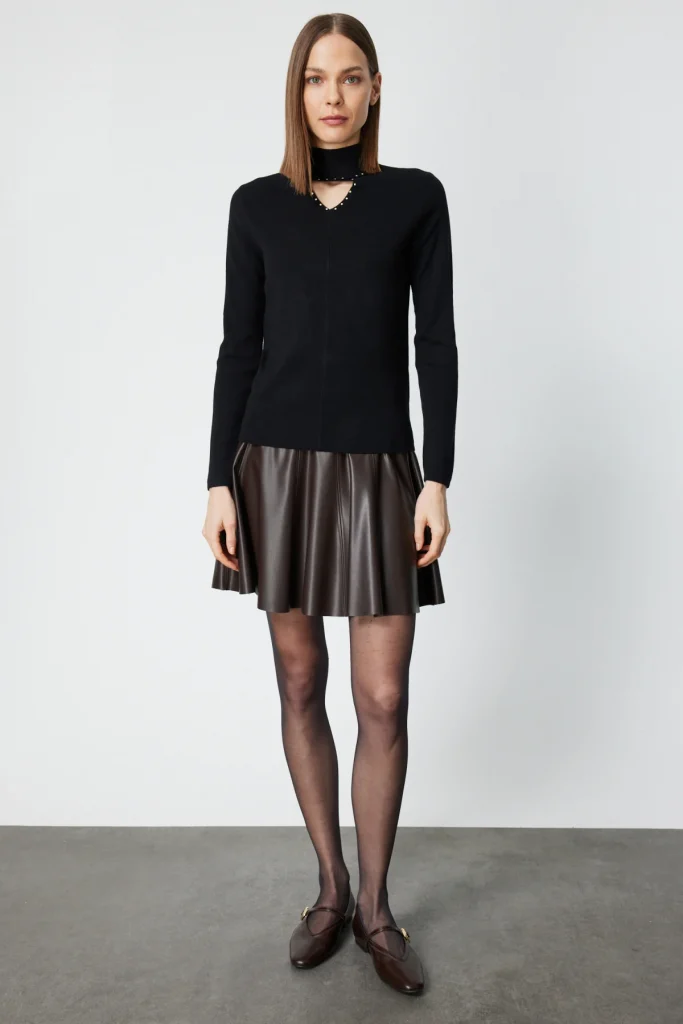 ON TRİKO Dik Yaka Boncuk Detaylı Triko Kazak 60484